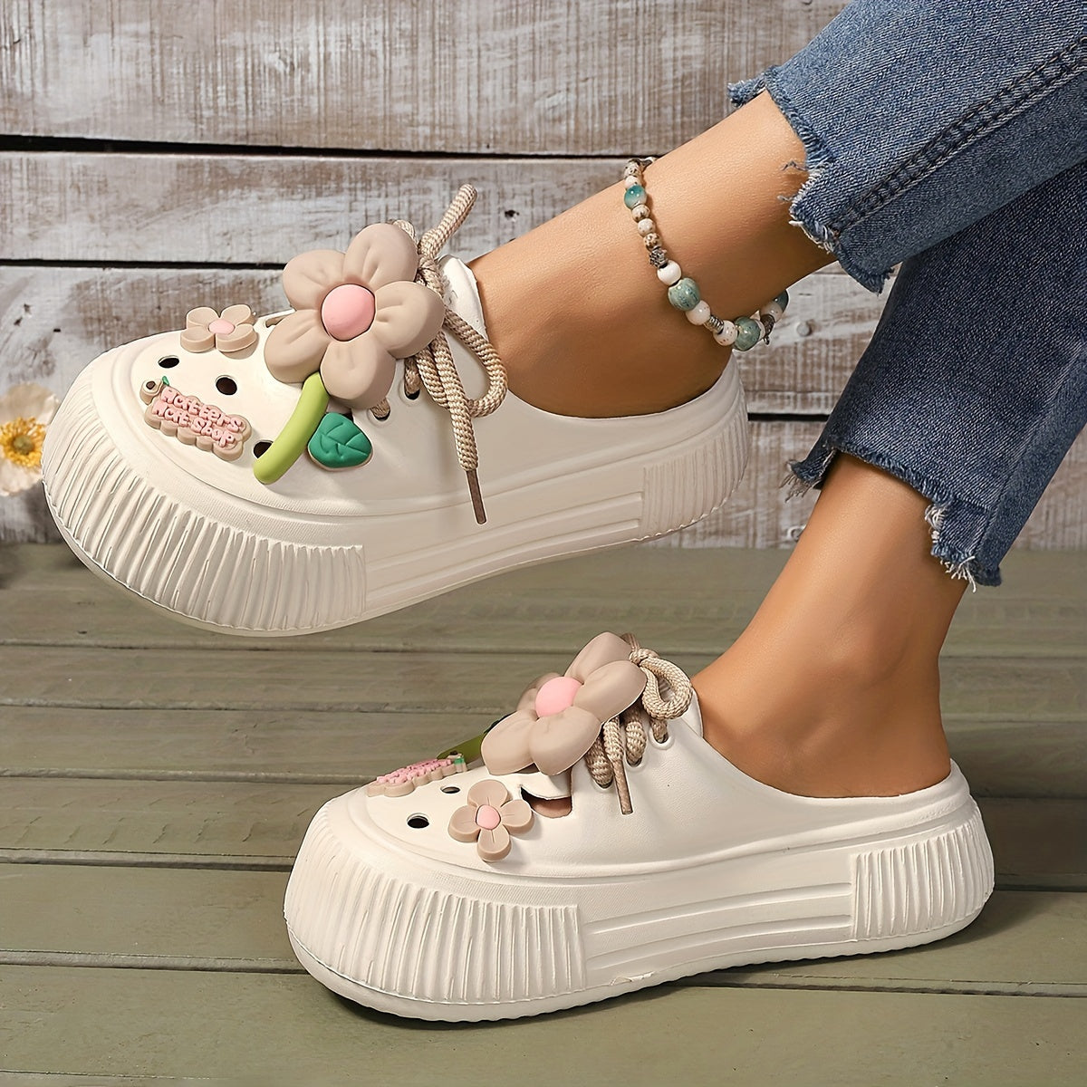Penelope-Comfortable Floral Decor Platform Clogs