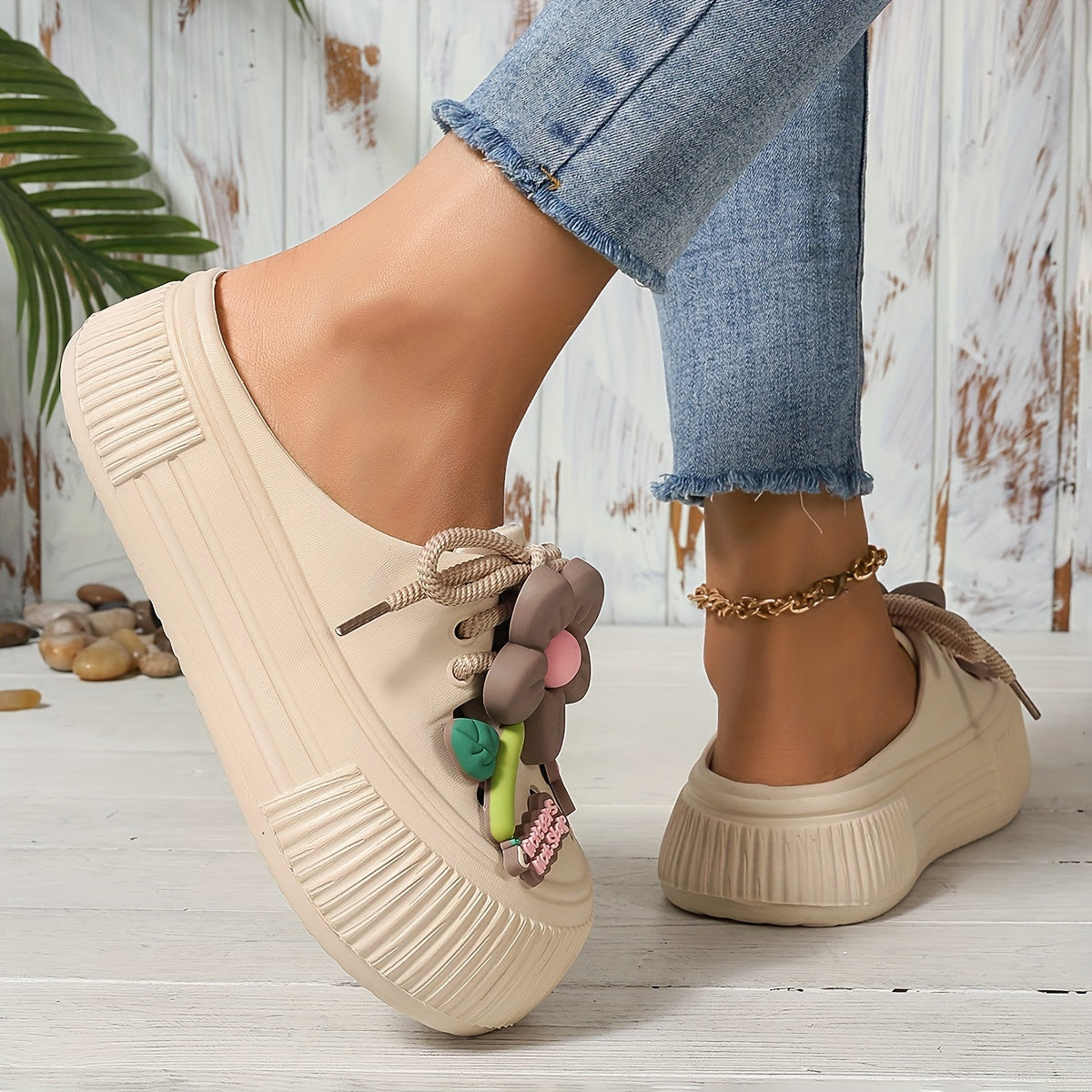 Penelope-Comfortable Floral Decor Platform Clogs
