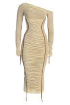 Amelisse - Off-Shoulder Two-Layer Mesh Midi Dress